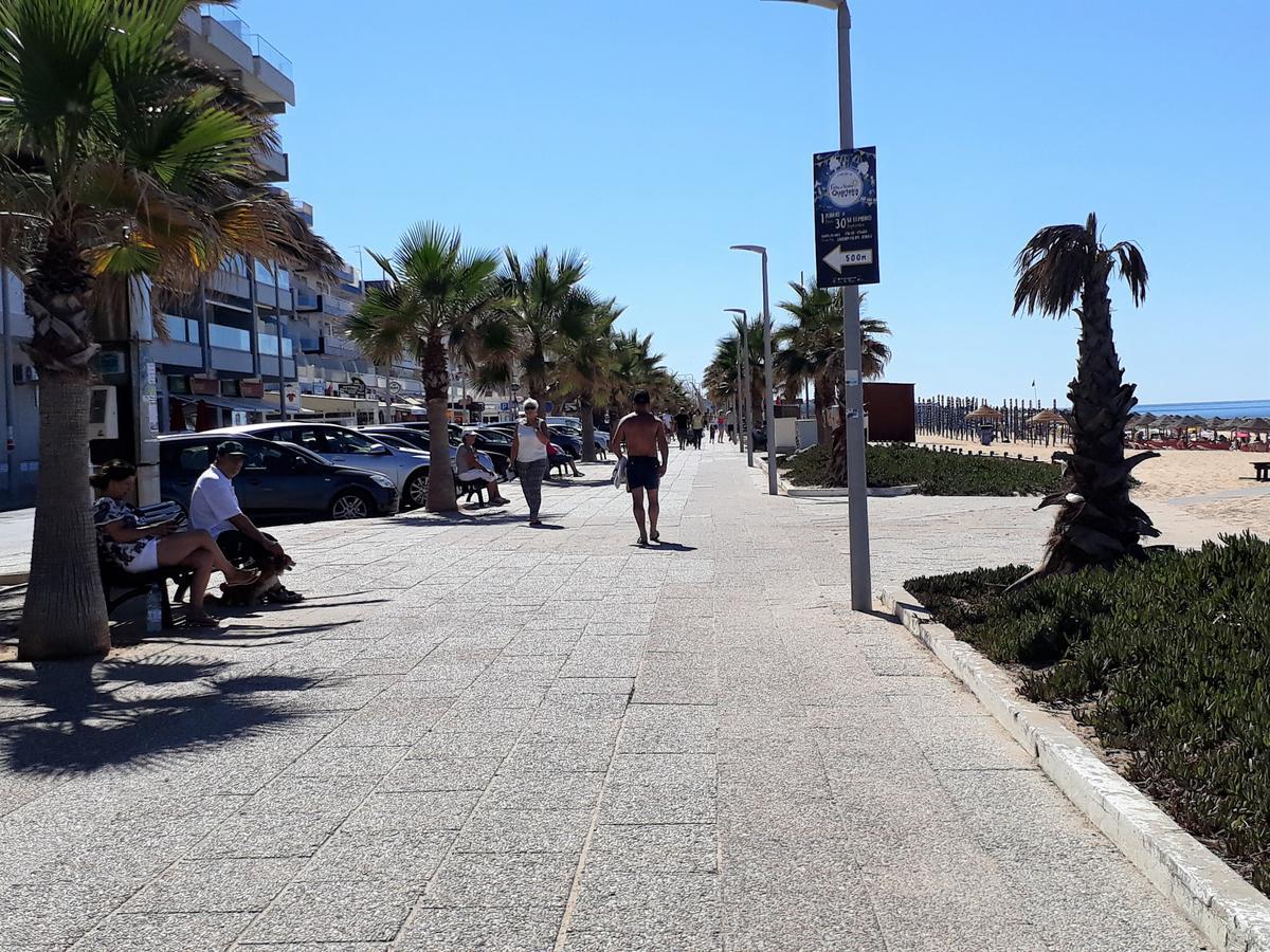T2 Mira Praia 4- Familiar, 80Mt Praia, Wifi Quarteira Kültér fotó